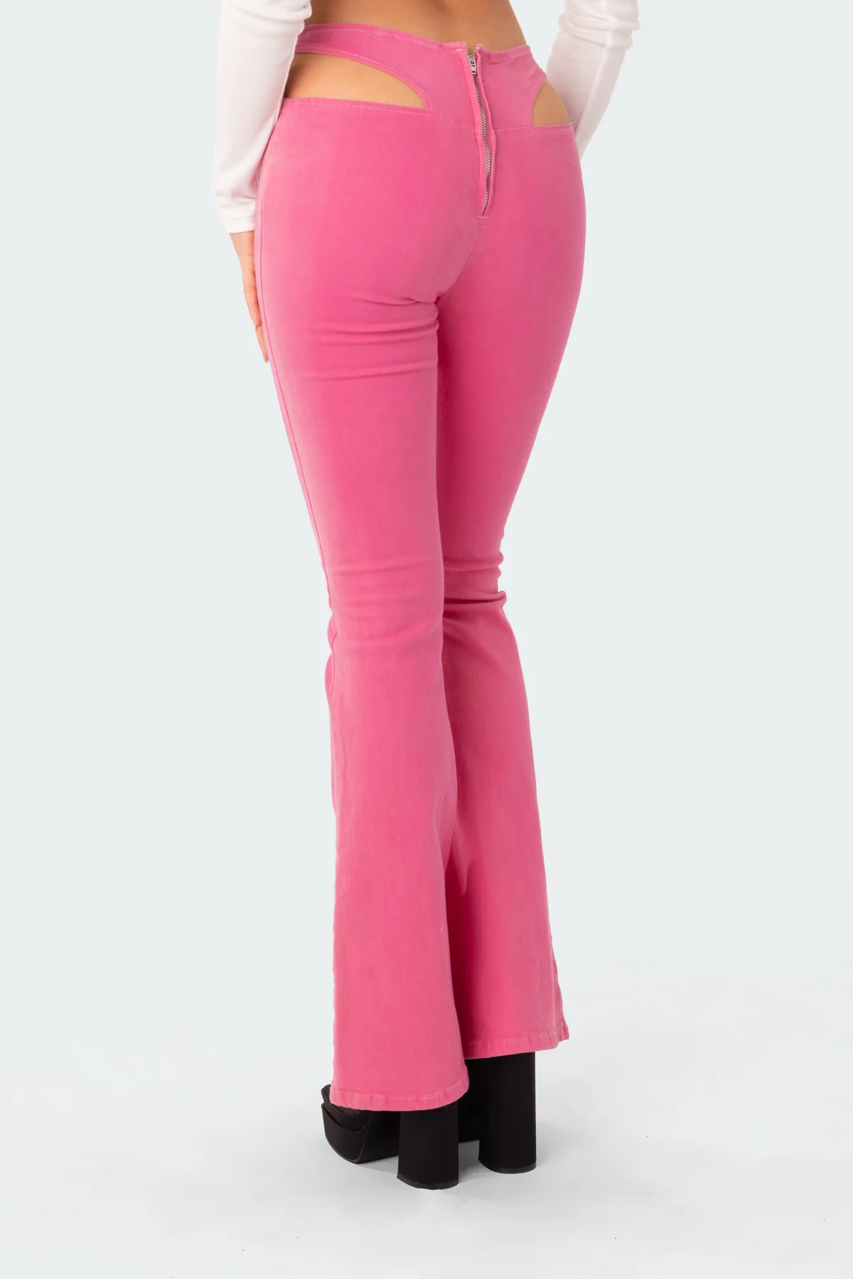 Kira Cut-Out Flared Jeans - Image 4
