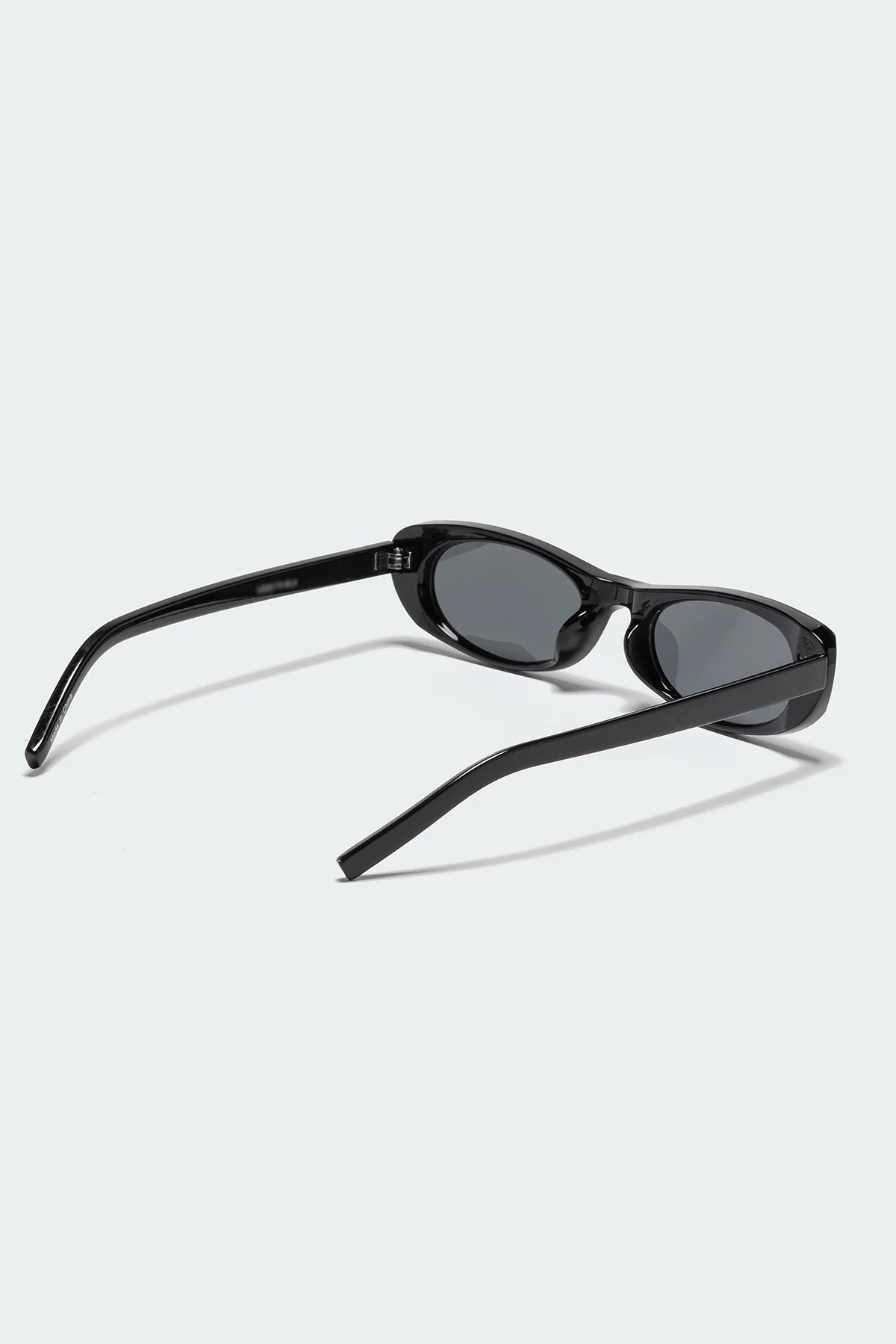 Cattie Cat Eye Sunglasses - Image 4
