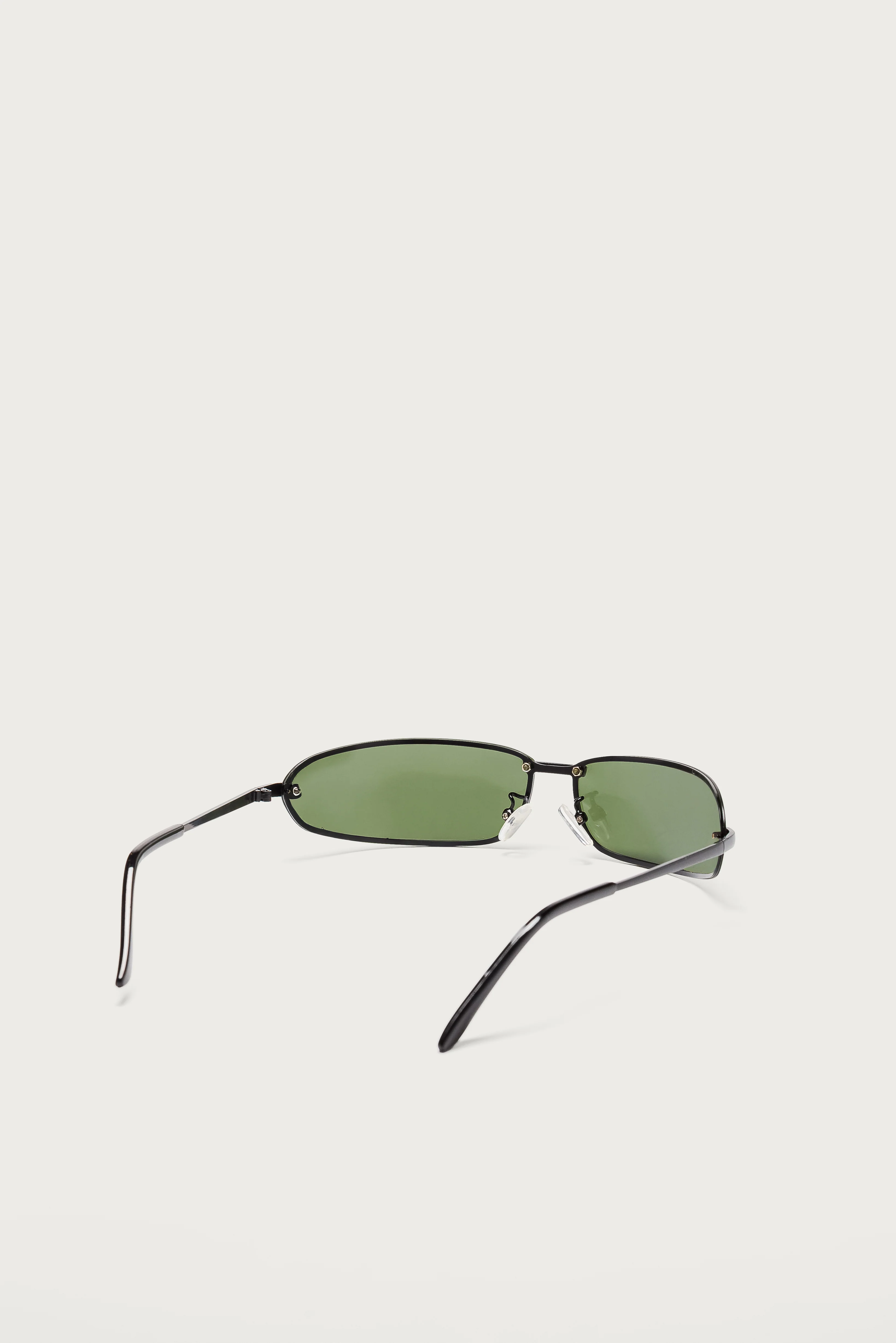 Golden Era Oval Sunglasses - Image 4