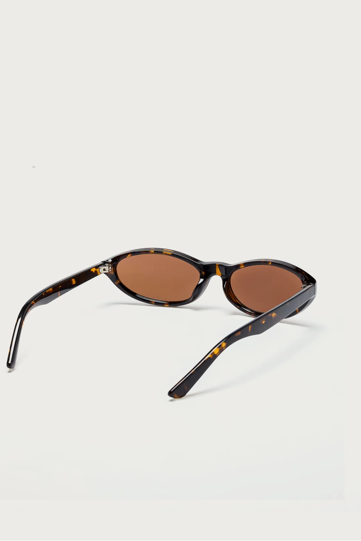 Alejandra Oval Sunglasses - Image 4