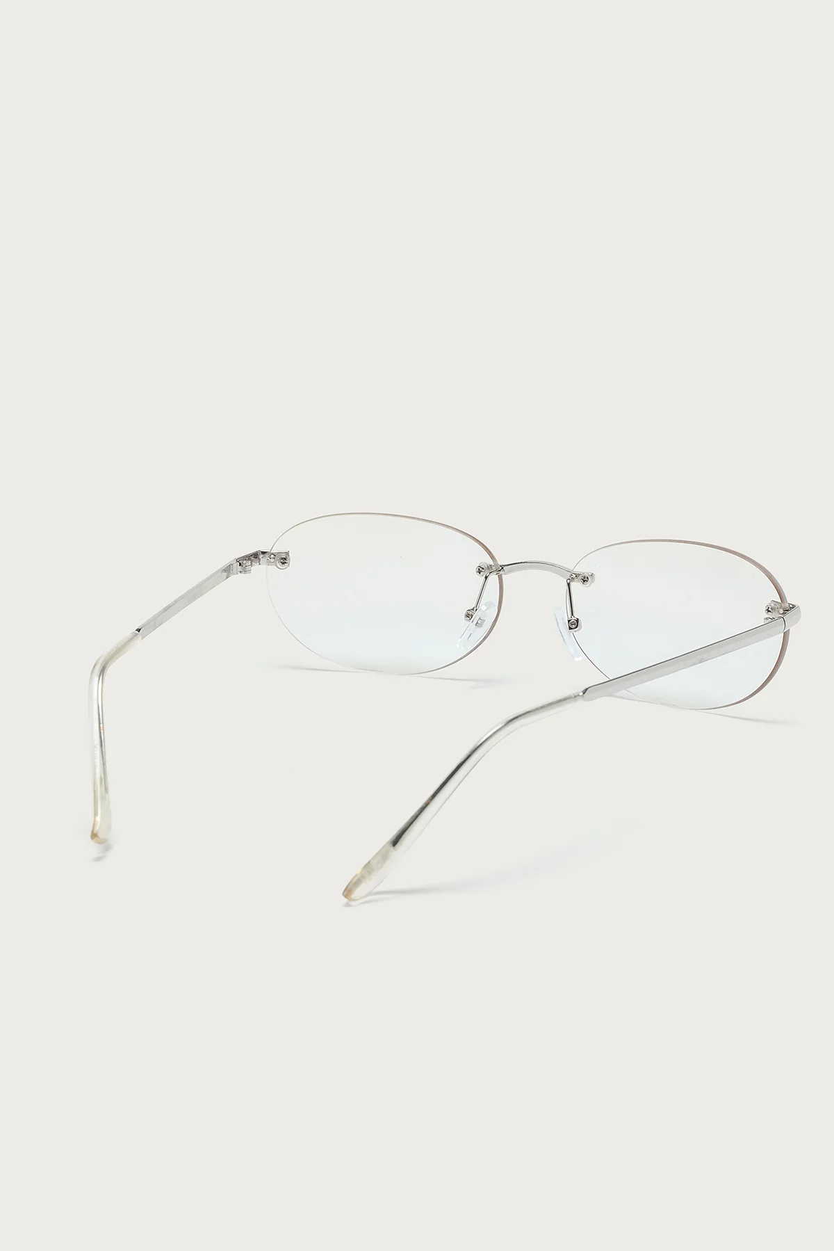 Sol Oval Sunglasses - Image 4