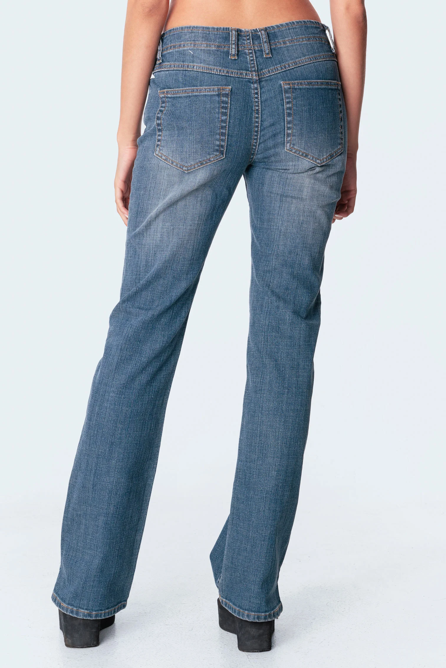 Aubrey Low-Rise Jeans - Image 4