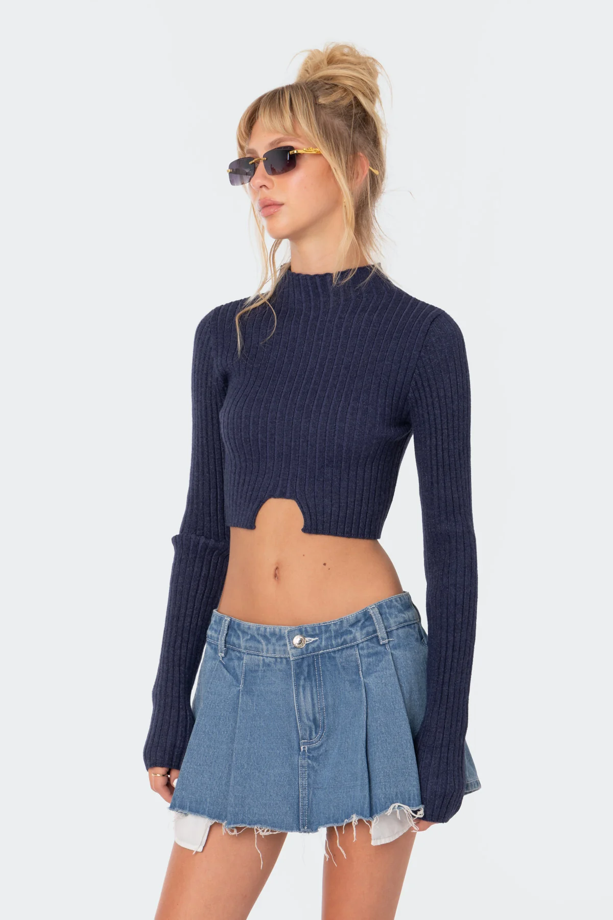Bonnie Cropped Sweater - Image 4
