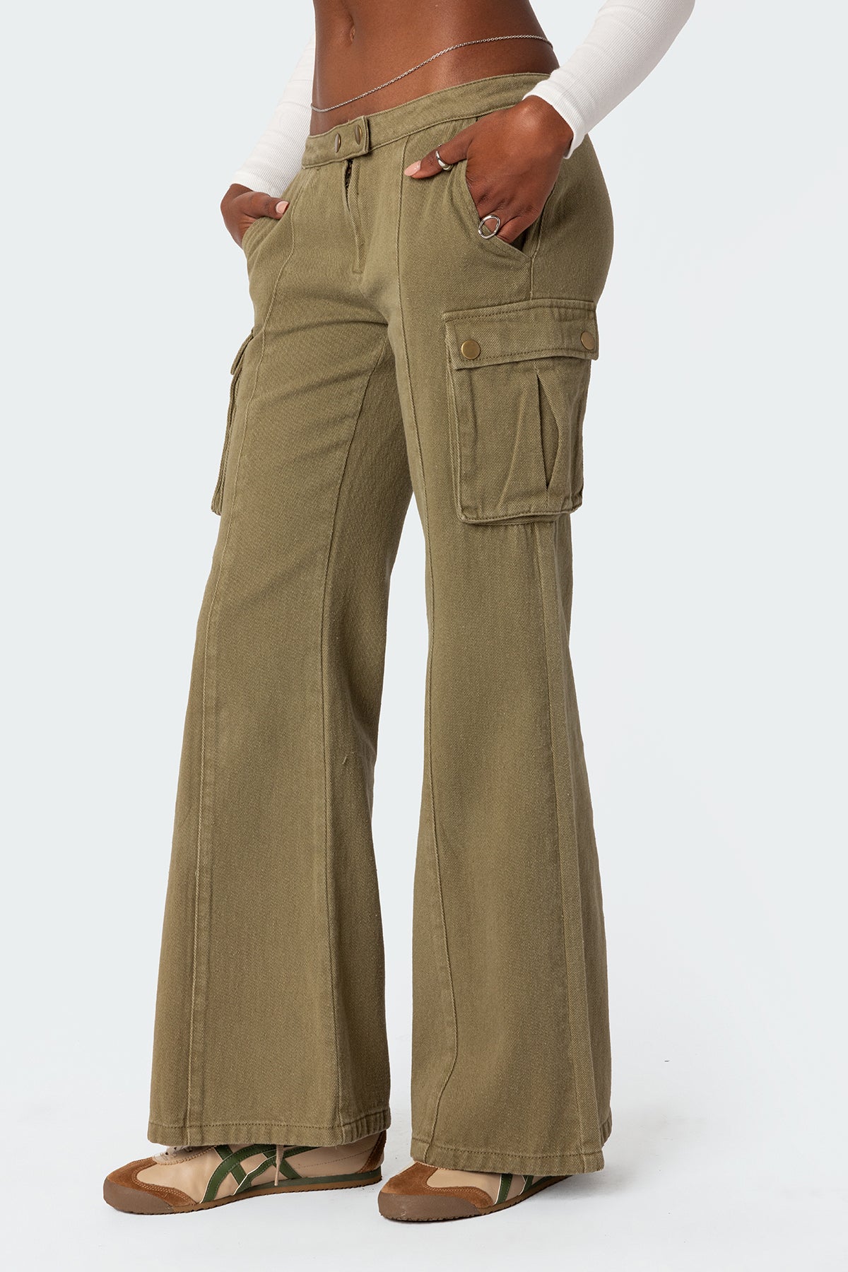 Sabri Low Rise Flared Cargo Jeans - Image 3