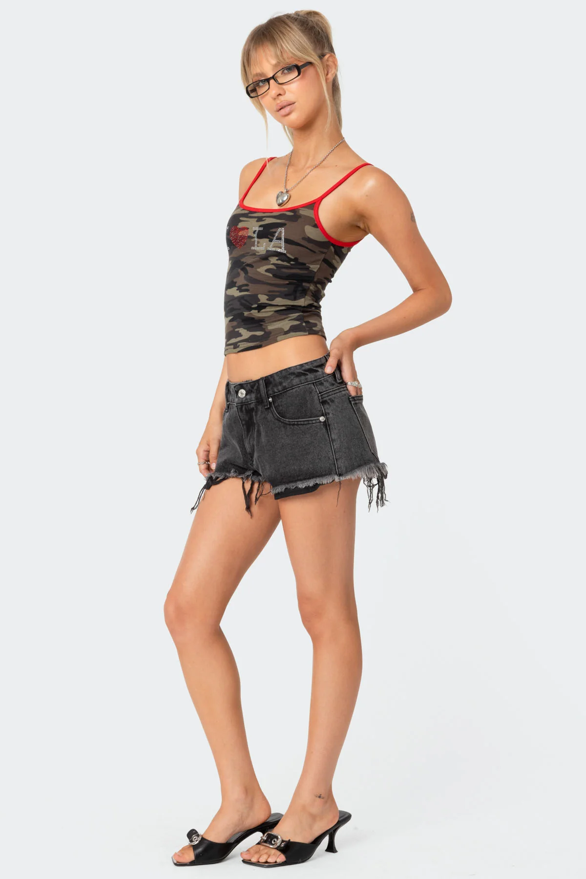 Exposed Pockets Low Rise Denim Shorts - Image 4