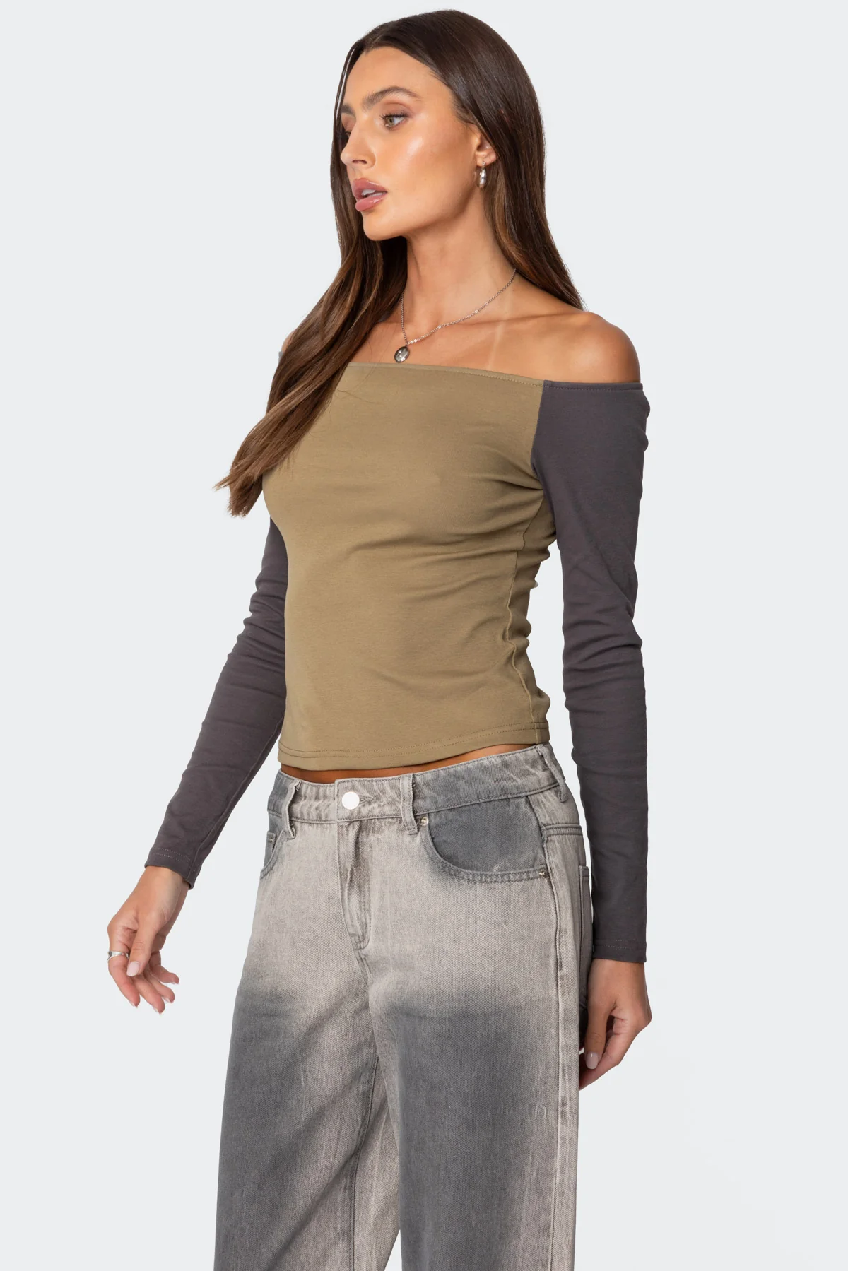 Contrast Off Shoulder Top - Image 3