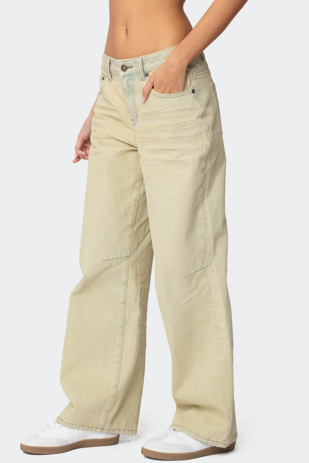 Low Rise Vintage Washed Baggy Jeans - Image 3