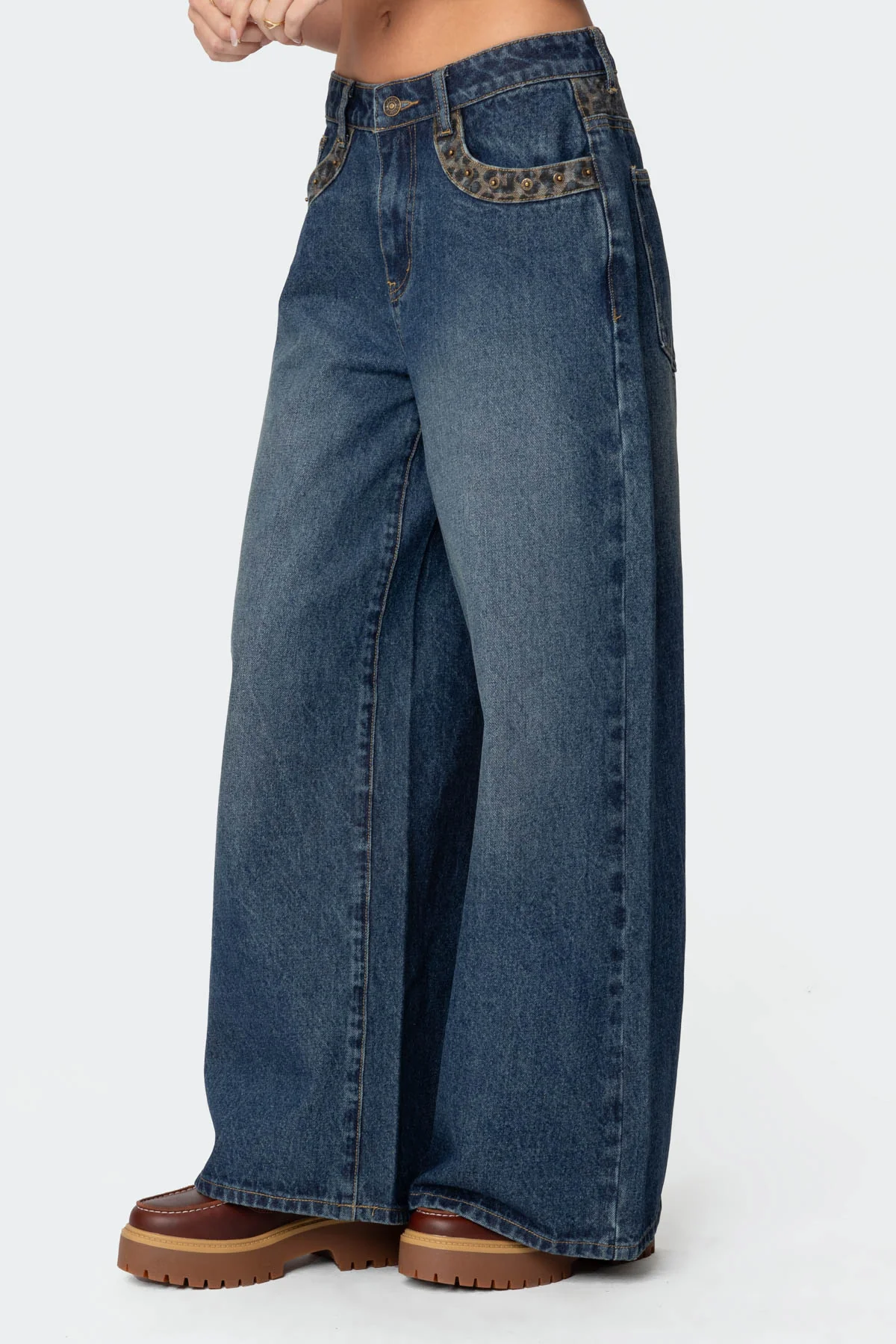 Gwen Leopard Detail Low Rise Baggy Jeans - Image 3