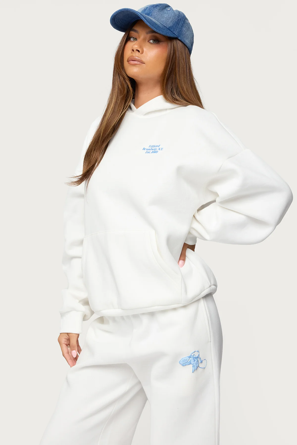 Keychain Cutie Hoodie - Image 6