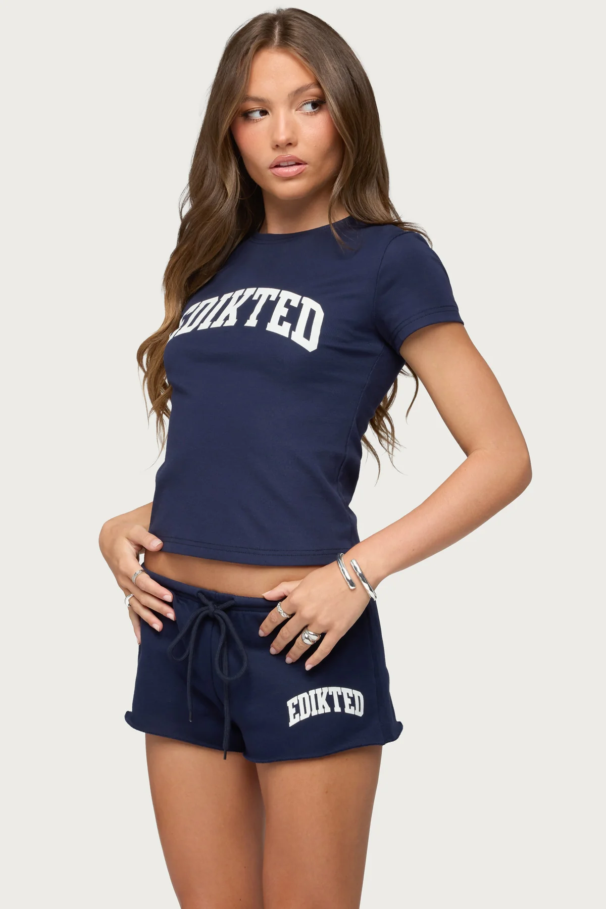 Sporty Babe Edikted T Shirt - Image 3
